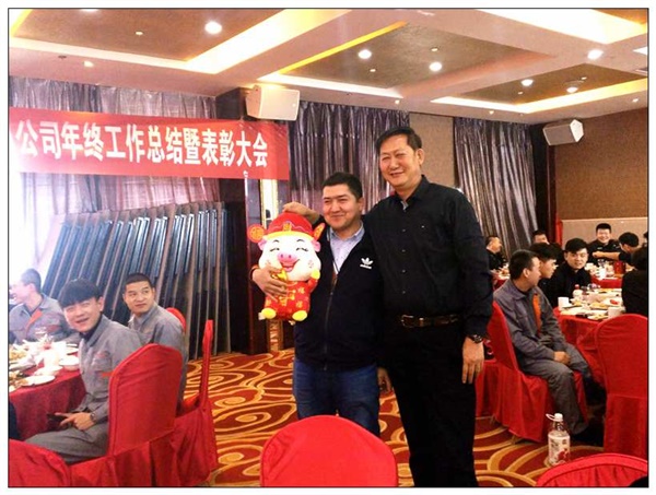 9会餐1.jpg