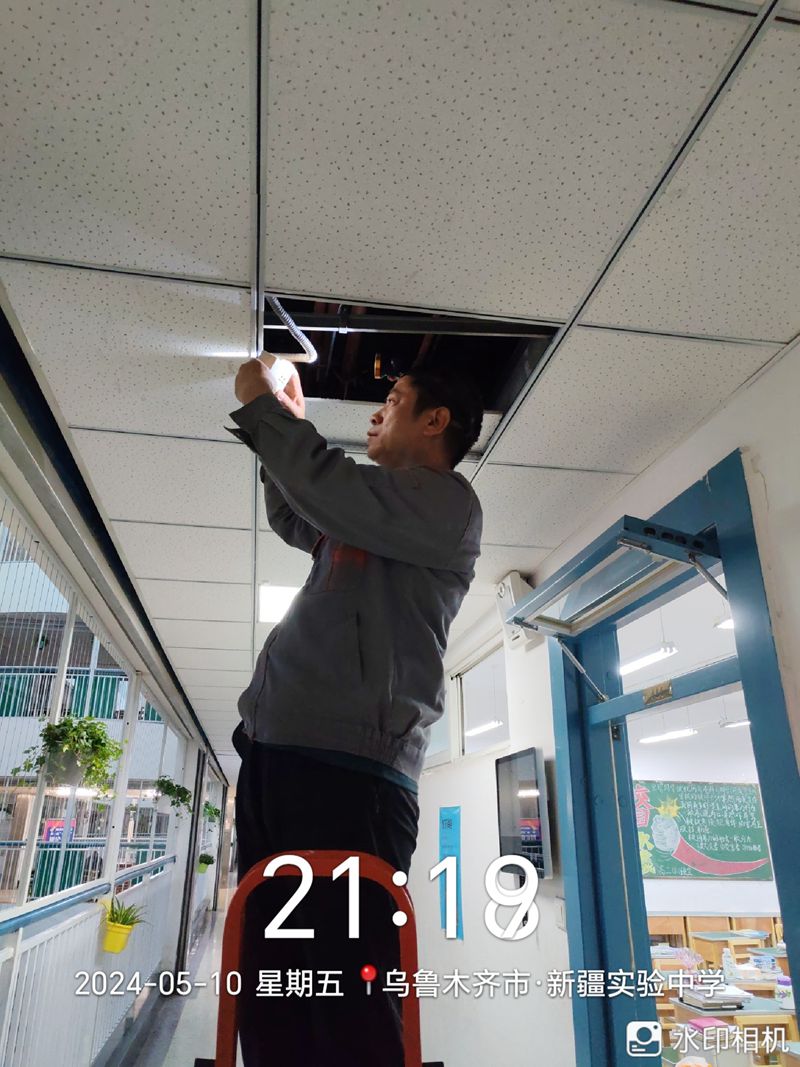 王军_副本.jpg