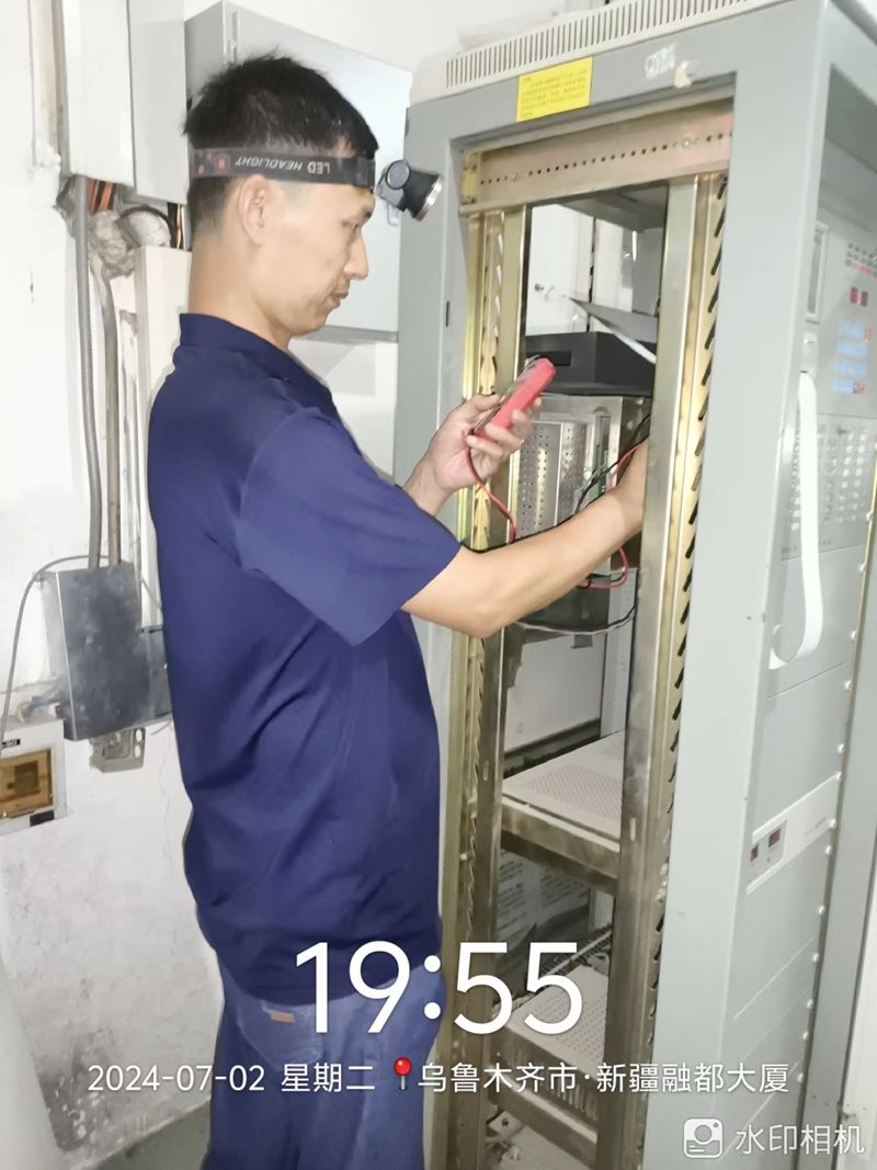丁雯霆_副本.jpg